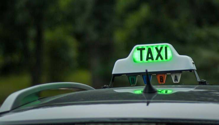 Driver taksi online (2)