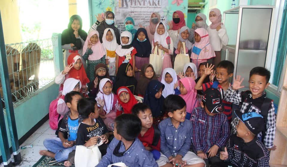 Pembukaan Taman Baca Masyarakat Gegerbitung Sukabumi