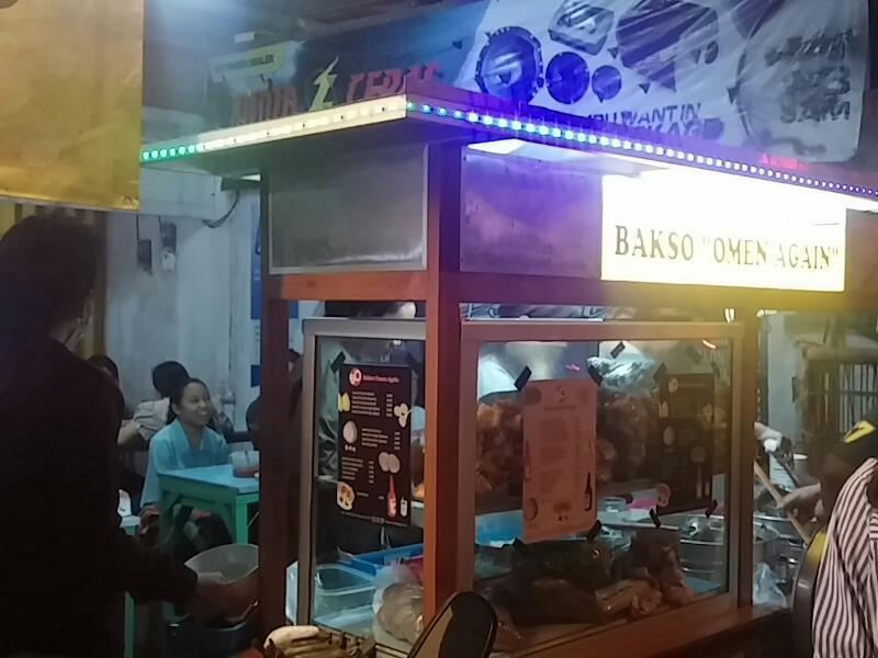 Kuliner Kaki Lima Surabaya Bakso Omen Again Surabaya. pergikuliner.com