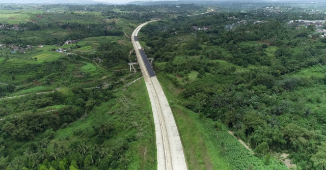 Perkembangan Pembangunan Jalan Tol Bogor Ciawi Sukabumi. Sumber https://bpjt.pu.go.id/
